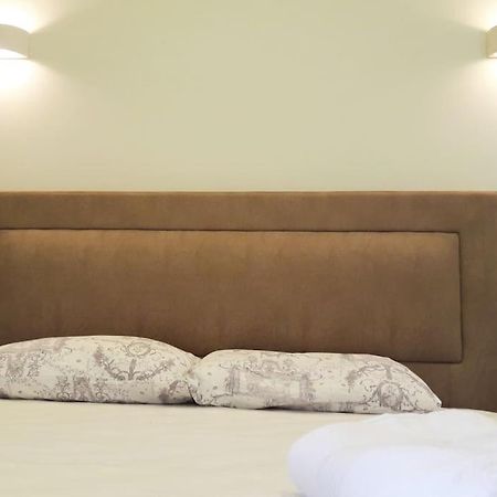 2Br Apartment With Pool Kotor Bagian luar foto