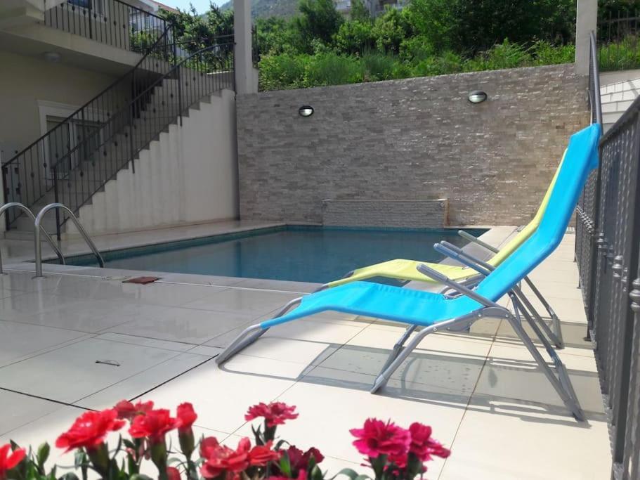 2Br Apartment With Pool Kotor Bagian luar foto